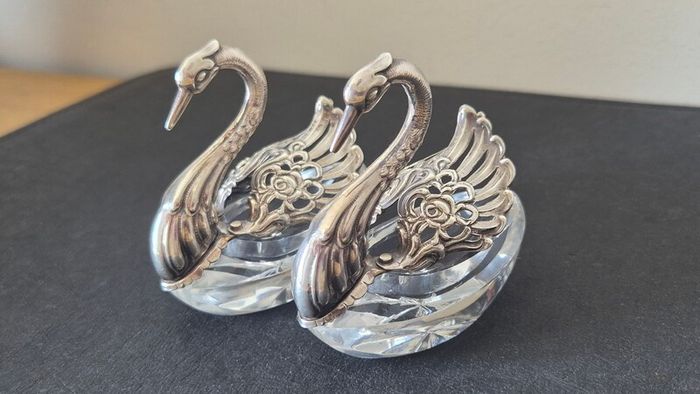 Rare vintage swan-shaped salt cellars crafted from 925 silver and cut crystal