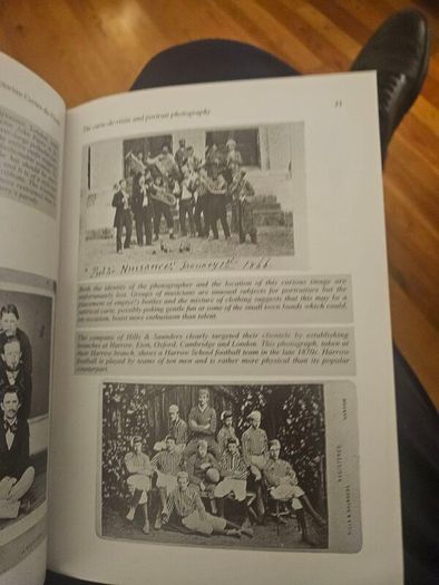Victorian Cartes-de Visite. By Robin And Carol Wichard. First Edition Paperback In Good Condition.  See Photos For Same.