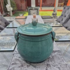 Large ceramic pot