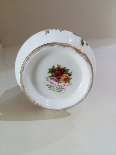 Royal Albert Old Country Roses Small Bud Vase