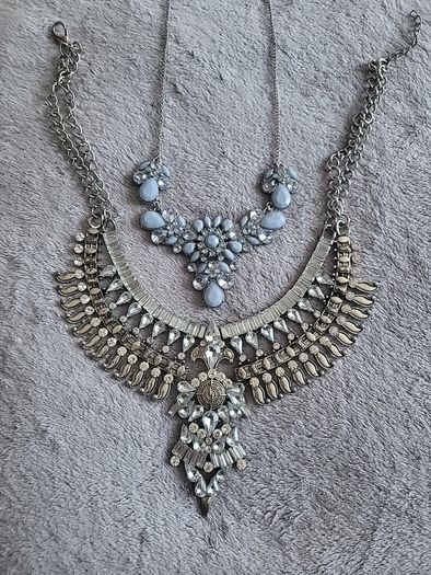 Necklacess