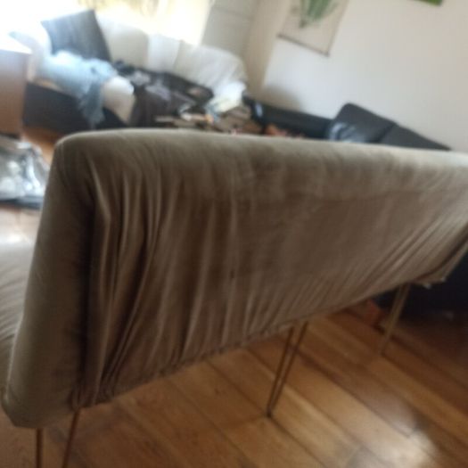 Stylish seater bench