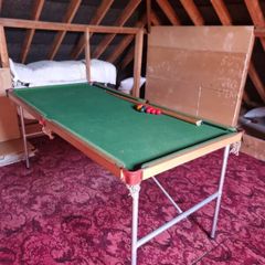Free snooker table (6ft x 3ft)