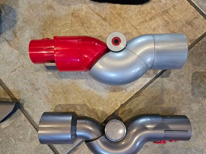 Dyson V15 absolute