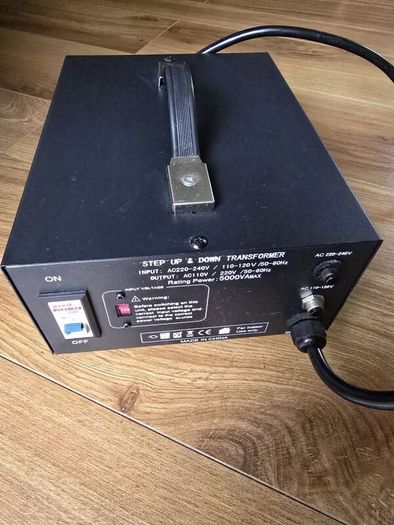 ELC 5000W Voltage 110V/220V Transformer - Step Up/Down - Circuit Breaker Protection