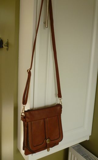 Hand Bag Crossbody Brown Faux Leather Multi Pocket Handbag- Purchased In Carraig Donn