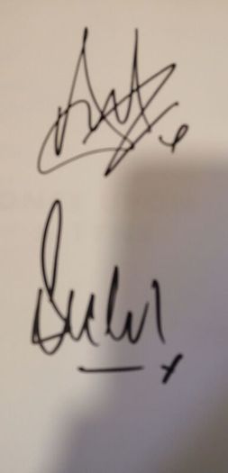 Autographs comedy
