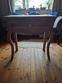 Wooden side utility table