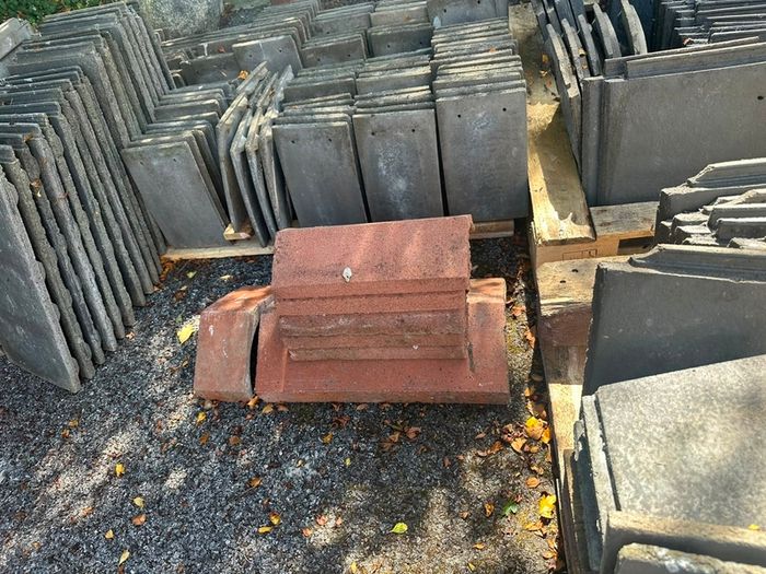 Roofing tile