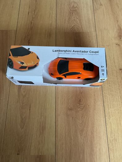 Lamborghini Aventador Coupe 1:24 Radio Control Car