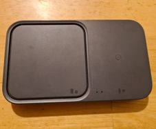 Samsung EP-P5400 wireless dual charger