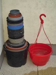 Flower pots