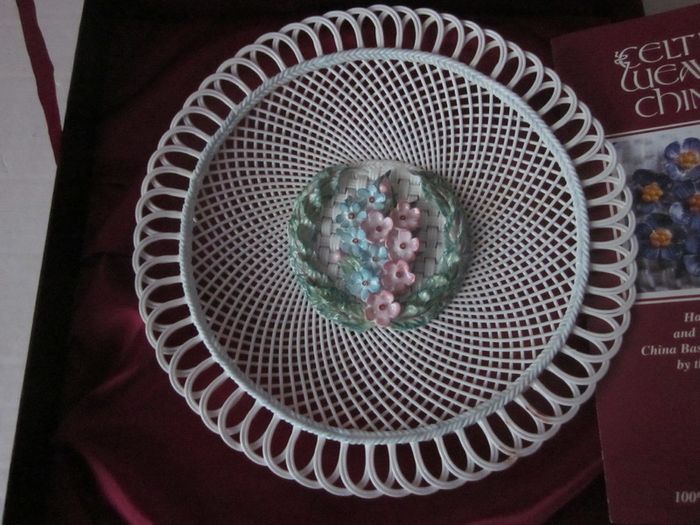 Celtic Weave China Basket Boxed  Unused/New