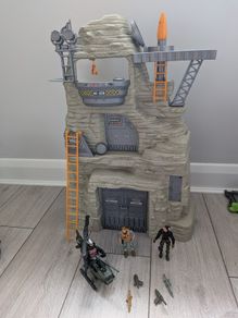 The Corps Mountain stronghold playset
