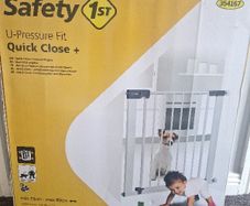 Stairs safety gate