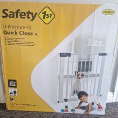 Stairs safety gate