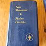 New Testament- Psalms Proverbs. X 2 Vintage 1980s  Pocket Size Hardback In Good Condition.  See Photos For Same. Image 8