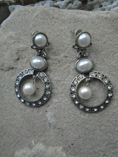 Earrings, Costume jewellery,Stud earrings