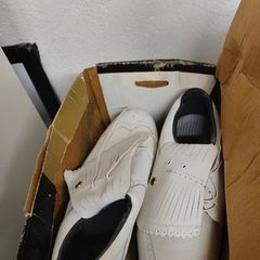Golf shoes
