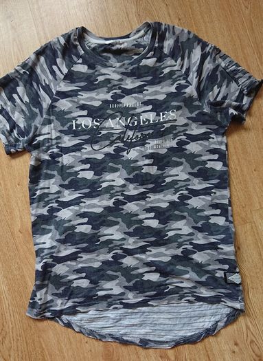 Summer T-shirts   Size M
