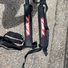 Surfboard roof straps