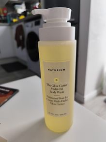 Naturium The Glow Getter Multi-Oil Body Wash 500ml