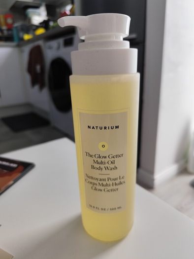 Naturium The Glow Getter Multi-Oil Body Wash 500ml