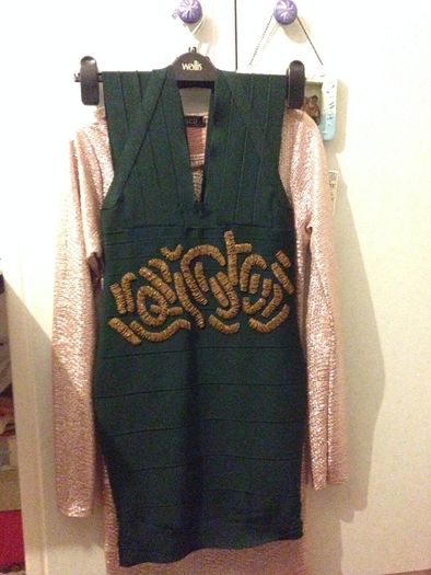 Beautiful green bandage dress with gold beads