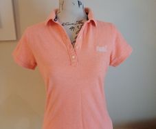 Size S Superdry Teeshirt