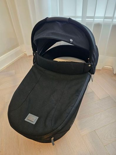 Cybex Priam Lux travel system