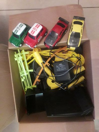 Old Scalextric set  with 4 cars