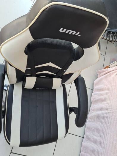 gaming chair
