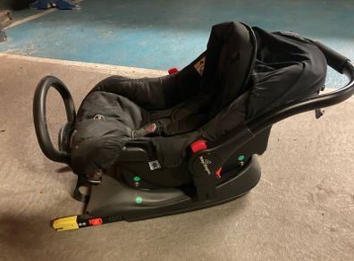 Baby Elegance car seat & base
