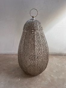 Decorative candle holder