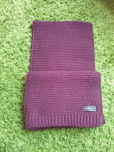 Beautiful burgundy scarf
