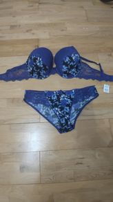 Beautiful Oceanic  Set