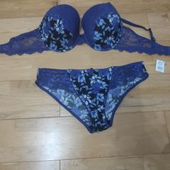 Beautiful Oceanic  Set