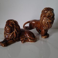 Vintage pair of glazed ceramic lions