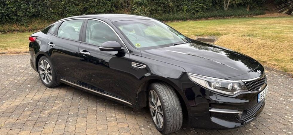 Kia Optima 1.7l, Platinum, Cream Leather