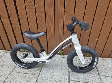 Hornet Balance Bike