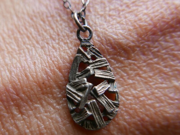 Vintage Sterling Silver 925 Leaf Drop Fine Silver Pendant and Necklace 1,7g L-8,5"