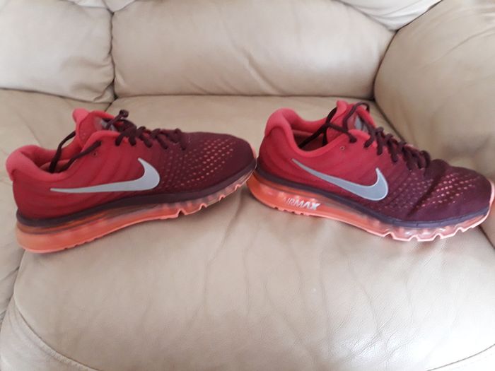 Nike Air Max 2017 Size UK-8/EUR-42.5 849559-601 Night Maroon/Gym Red-White-2016