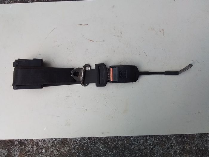 Opel Front S/H Seat Belt.