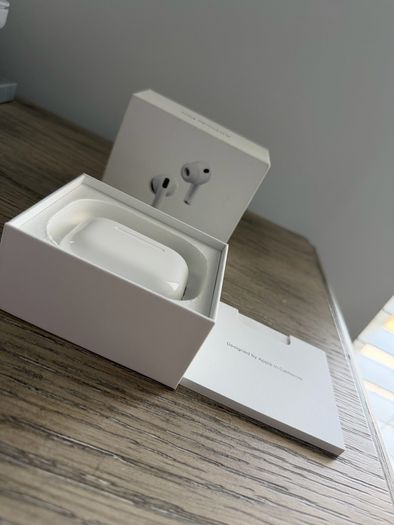 Apple Airpod Pro Gen 3 (latest)