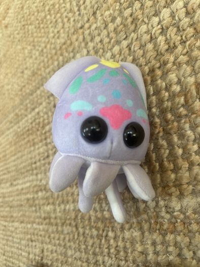 Fluffy toy squid.