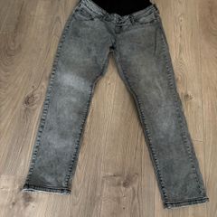 Maternity jeans