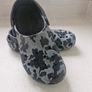 Crocs Size J 3 Image 2
