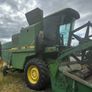 John Deere 1055 Combine Image 3