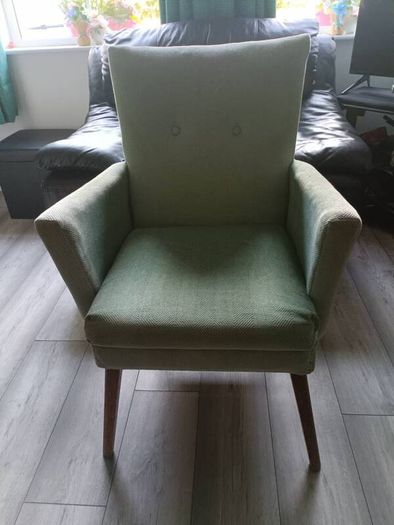 Beautiful Antique Chair (perfect for any room in the house)