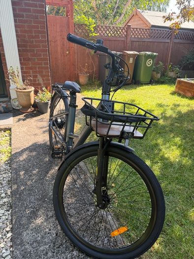 Ado air 28 Pro Electric bike - almost brand new